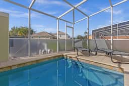 3 Bedrooms/ 3 Bathrooms/ Silver Creek (1521 RC)