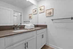 4 Bedrooms/ 3 Bathrooms/ Storey Lake (2947PL)