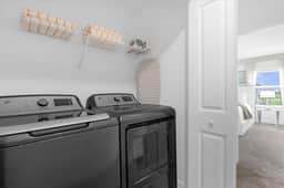 4 Bedrooms/ 3 Bathrooms/ Storey Lake (2949 SS)