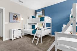 5 Bedrroms/ 5 Bathrooms/ Storey Lake (2739 BD)