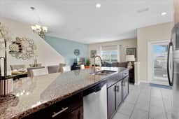 5 Bedrooms / 4 Bathrooms / Storey Lake (3149 PP)