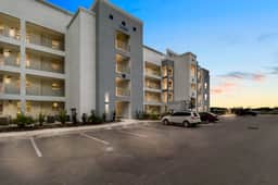 2 Bedrooms / 2 Bathrooms / Storey Lake (3150-404 PC)