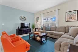 5 Bedrooms / 4 Bathrooms / Storey Lake (3149 PP)
