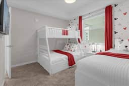 2 Bedrooms / 2 Bathrooms / Storey Lake (3150-205)