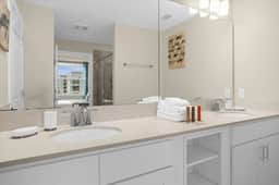 3 Bedrooms/ 2 Bathrooms/ Storey Lake (3120-208 PC)