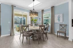 6 Bedrooms/ 5 Bathrooms/ Storey Lake (4234 PD)