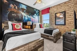 6 Bedrooms/ 5 Bathrooms/ Storey Lake (4234 PD)