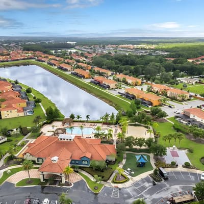 4 Bedrooms / 4 Bathrooms / Bella Vida (440 LF)