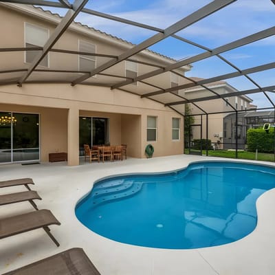 7 Bedrooms / 5 Bathrooms / Solterra (5220 OA)