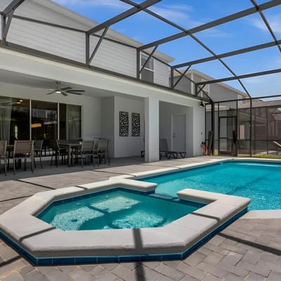 10 Bedrooms/ 8 Bathrooms/ Windsor Island (4141LA)