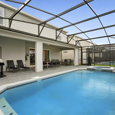 10 Bedrooms/ 8 Bathrooms/ Windsor Cay (16276 SK)