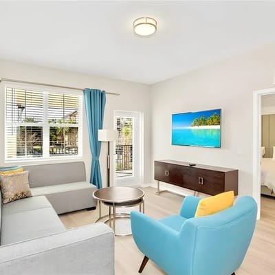 3 Bedrooms/ 2 Bathrooms/ Vista Cay (4013-205 BD)