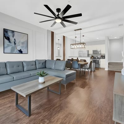 3 Bedrooms / 2 Bathrooms / West Lucaya (8982SP)