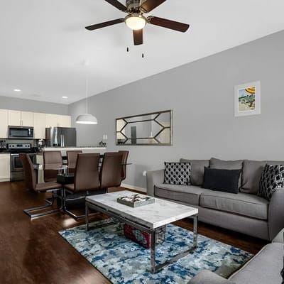 3 Bedrooms / 2 Bathrooms/ West Lucaya (8902SD)