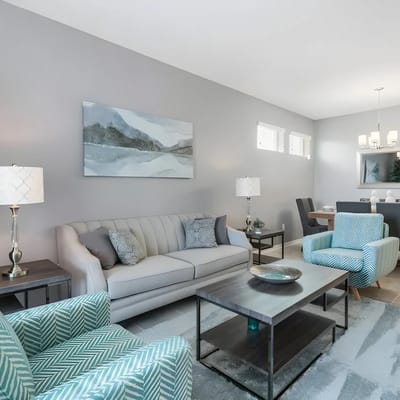 3 Bedrooms / 2 Bathrooms / Storey Lake (4751-308 CT)