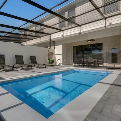 5 Bedrooms / 4.5 Bathrooms / Windsor at Westside (8928 SA)