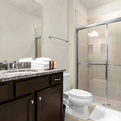 5 Bedroom/ 4.5 Bathroom/ Windsor Island (3822LA)