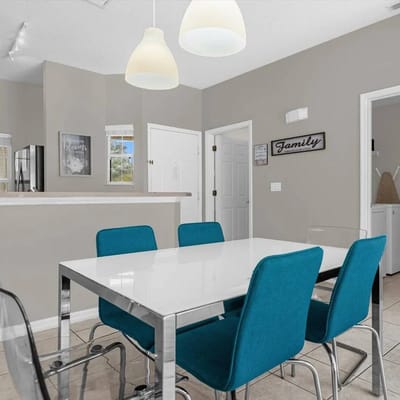 3 Bedrooms / 2.5 Bathrooms / Encantada (3122 YL)