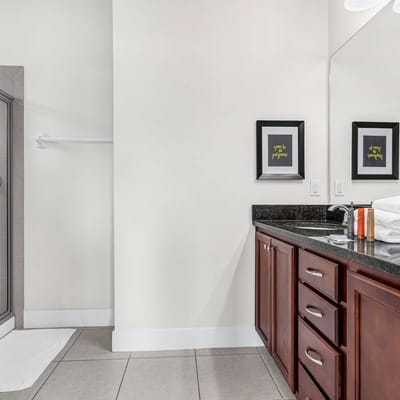 8 Bedrooms/ 7 Bathrooms/ Encore (7502 MA)