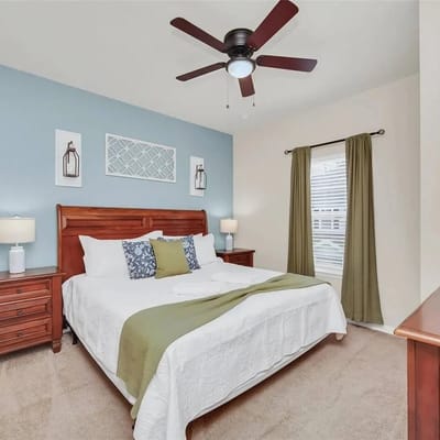 3 Bedrooms / 2 Bathrooms / Lucaya Village (16-102)