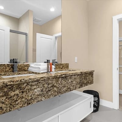 3 Bedroom/ 3.5 Bathroom/ Magic Village (7657 AS)