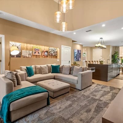 3 Bedrooms/ 3.5 Bathrooms/ Magic Village (7533BD)
