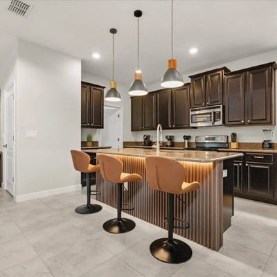 5 Bedrooms / 5 Bathrooms / Paradise (2924BP)