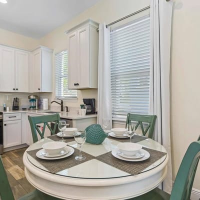 2 Bedrooms / 2 Bathrooms / Margaritaville (8081KD)