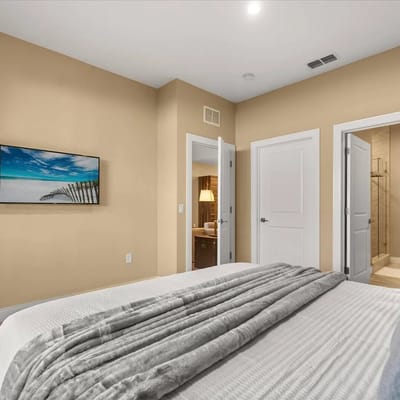 4 Beds / 4.5 Baths / Magic Village Views (3085RW)
