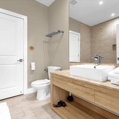 4 Bedroom/4.5 Bathroom/Magic Village Views(3131RW)