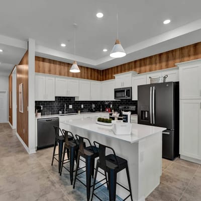 2 Bedrooms/ 2 Bathrooms/ Storey Lake (3191-405 PC)