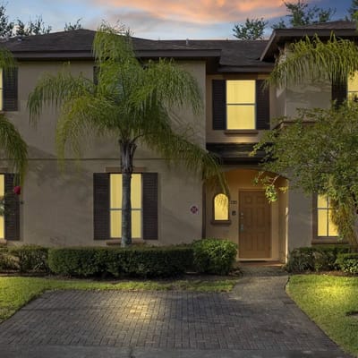 4 Bedrooms/ 3 Bathrooms/ Regal Palms (2725 CA)