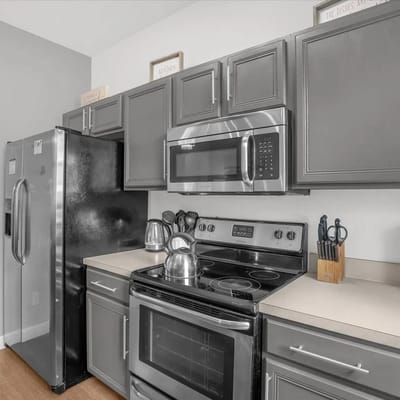 4 Bedrooms/ 3 Bathrooms/ Regal Palms (814 CA)