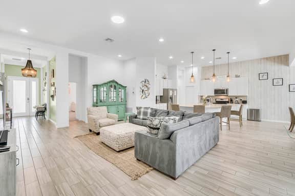 5 Bedrooms / 5 Bathrooms / Sonoma (3891 OA)