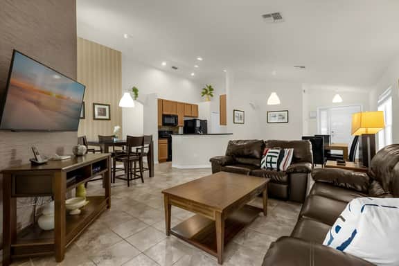 4 Bedrooms / 3 Bathrooms / Veranda Palms (2603 SC)