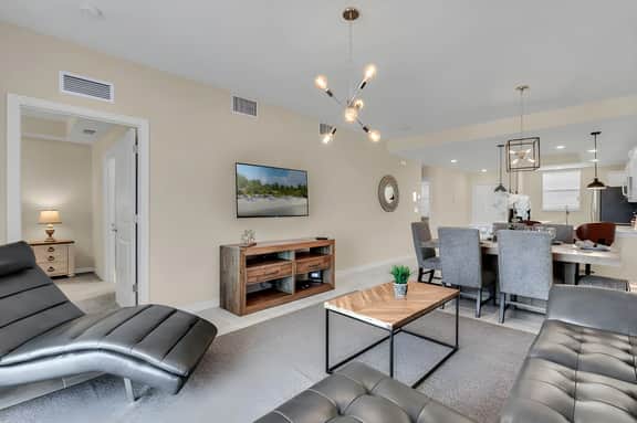2 Bedrooms / 2 Bathrooms / Storey Lake (4731-304 CT)