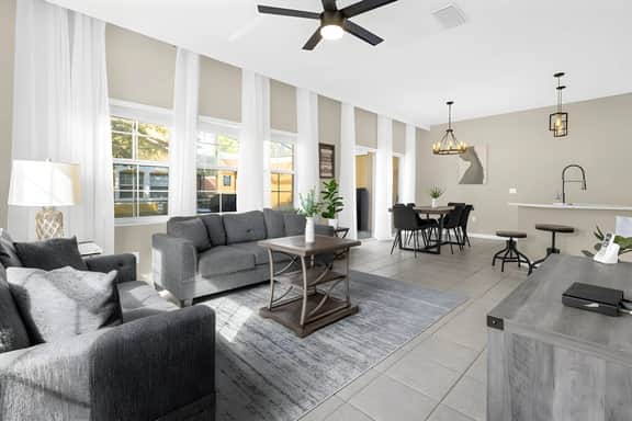 4 Bedrooms / 3 Bathrooms / Terra Verde (4725 VB)