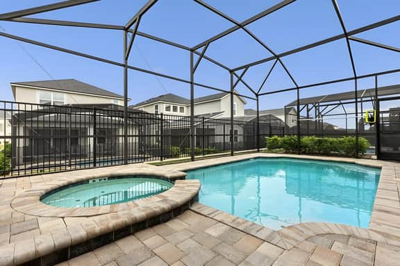 5 Bedrooms / 5.5 Bathrooms / Solara (9035 PC)