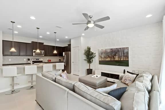 5 Bedrooms / 4.5 Bathrooms /  Windsor at Westside (2402 TD)