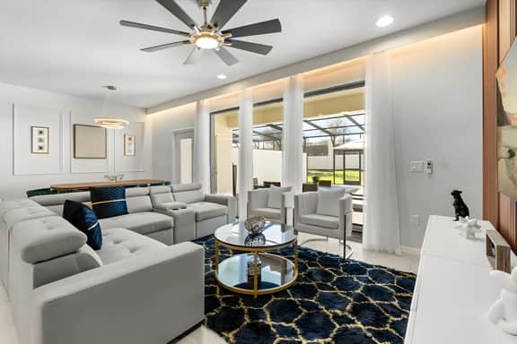 5 Bedrooms/4.5 Bathrooms/Windsor Westside (2412DS)