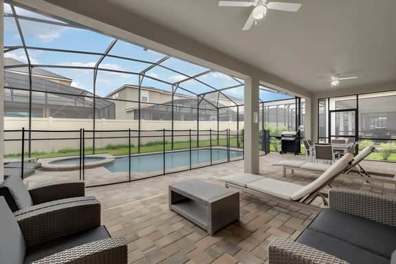 9 Bedrooms / 6.5 Bathrooms / Solara (9028 FK)