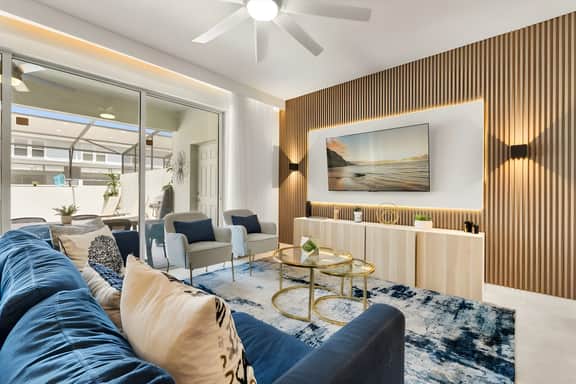 5 Bedrooms/4.5 Bathrooms/ Windsor Island (230 JW)