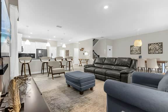 9 Bedrooms / 5 Bathrooms / Storey Lake (4559 NL)