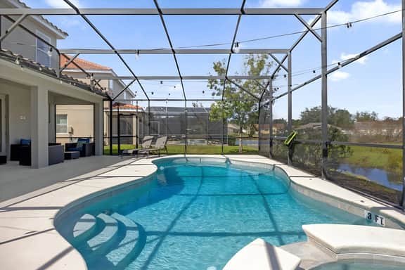 10 Bedrooms/ 8 Bathrooms/ Solterra (5212 OA)