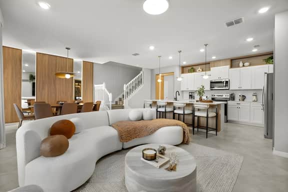 5 Bedrooms/ 4.5 Bathrooms/ Windsor Cay (16194CC)