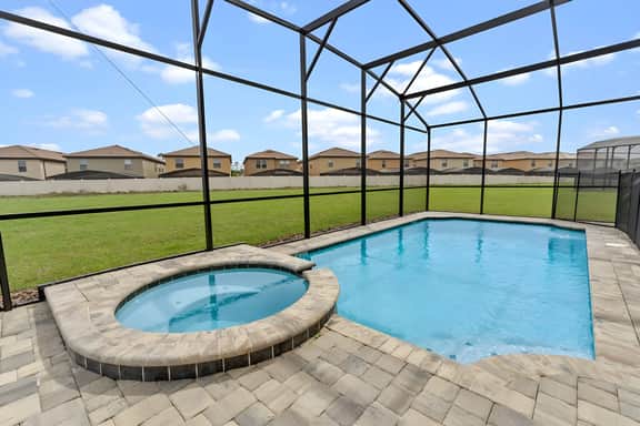 9 Bedrooms/ 6.5 Bathrooms/ Solara Resort (8905 TH)