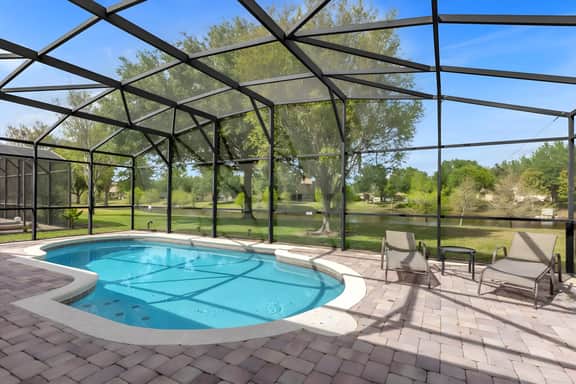 3 Bedrooms/ 2 Bathrooms/ Calabria (9013 MC)