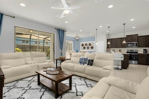 5 Bedrooms/4 Bathrooms/ Windsor Westside (8924 PW)