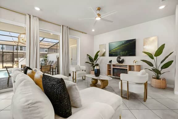 5 Bedrooms/ 4.5 Bathrooms/ Windsor Cay (1294SS)