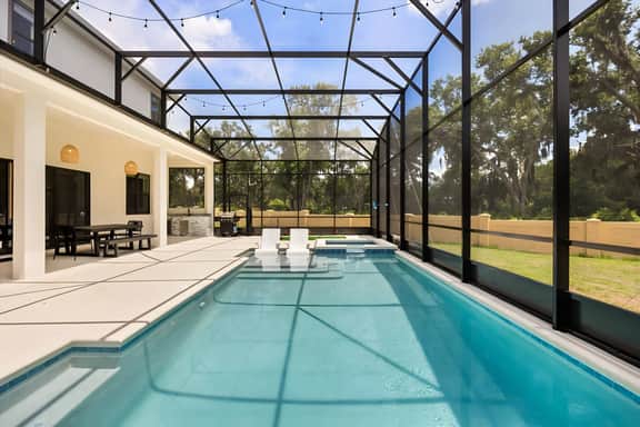 15 Bedrooms / 16.5 Bathrooms / Sonoma (4151SB)